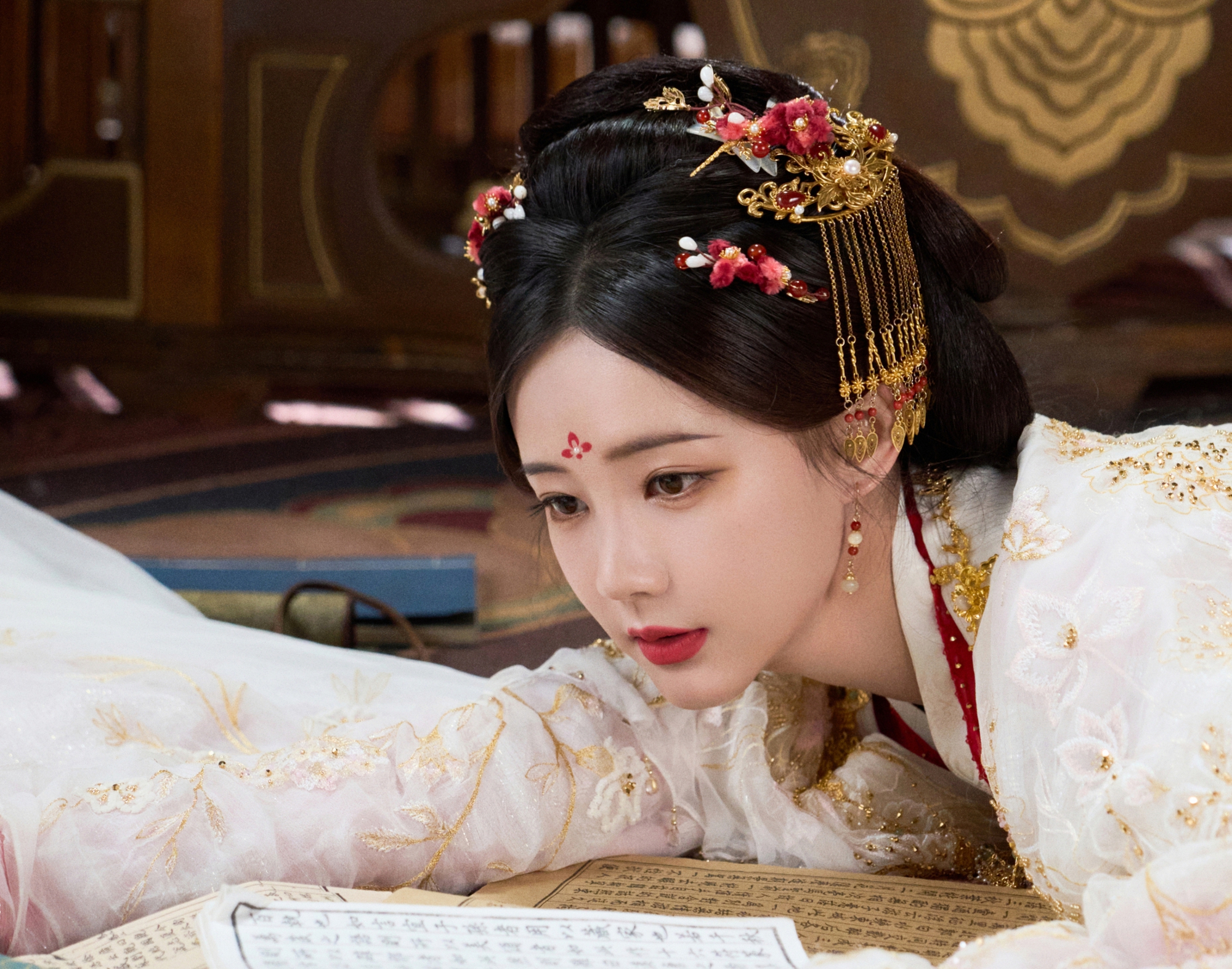 10 mỹ nh&acirc;n cổ trang đẹp nhất Trung Quốc 2025: Angelababy xếp sau Dương Tử, hạng 1 nhan sắc m&ecirc; hoặc ch&uacute;ng sinh- Ảnh 10.