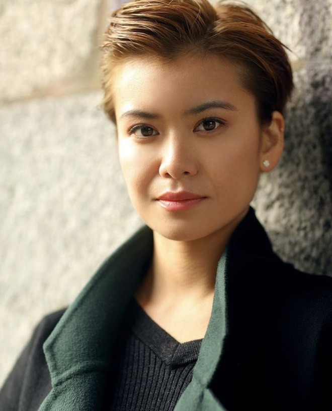 Kh&ocirc;ng thể tin đ&acirc;y l&agrave; mỹ nh&acirc;n bị gh&eacute;t nhất Harry Potter, U40 m&agrave; đẹp ăn đứt cả l&uacute;c mới v&agrave;o nghề- Ảnh 7.