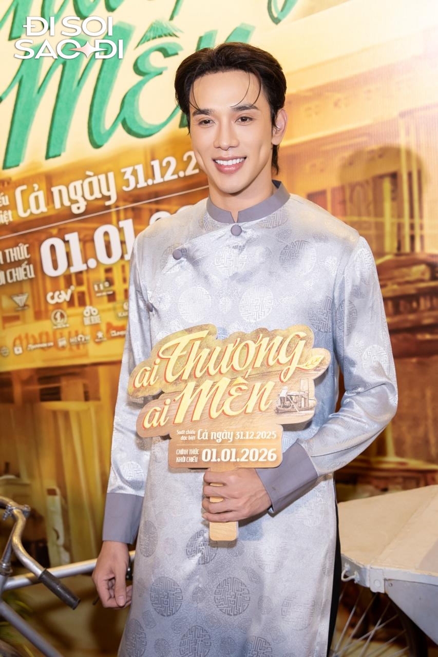 Thảm đỏ HOT nhất h&ocirc;m nay: Ho&agrave; Minzy - T&oacute;c Ti&ecirc;n đẹp sang hết nấc, Trấn Th&agrave;nh đập tan nghi vấn cạch mặt Thu Trang- Ảnh 12.