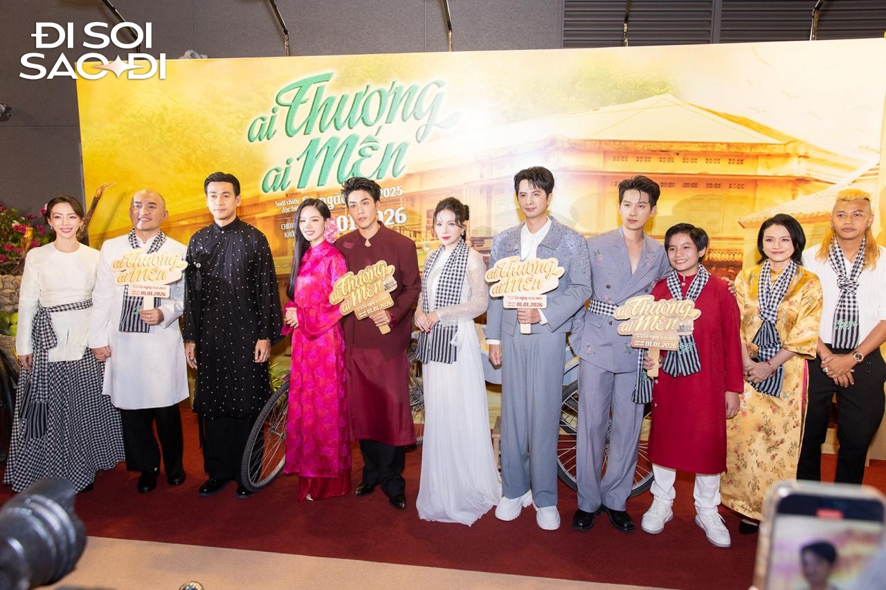 Thảm đỏ HOT nhất h&ocirc;m nay: Ho&agrave; Minzy - T&oacute;c Ti&ecirc;n đẹp sang hết nấc, Trấn Th&agrave;nh đập tan nghi vấn cạch mặt Thu Trang- Ảnh 1.