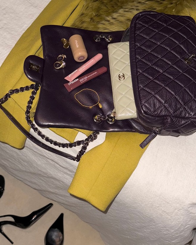 Thương hiệu beauty đột ph&aacute; nhất 2025 phải l&agrave; Rhode: 3 tuổi, 10 sản phẩm dẫn đến thương vụ tỷ đ&ocirc;- Ảnh 10.