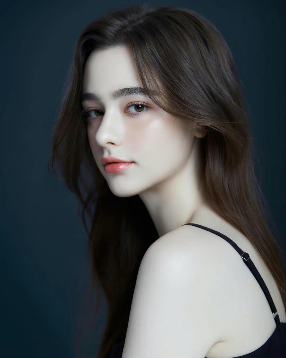 C&ocirc;ng bố Top 100 gương mặt đẹp nhất thế giới 2025: Ai số 1?- Ảnh 20.