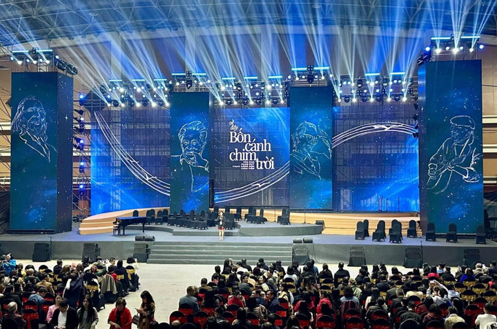 Sở VHTT H&agrave; Nội chỉ r&otilde; sai phạm của đơn vị tổ chức show Về Đ&acirc;y Bốn C&aacute;nh Chim Trời - Ảnh 1.