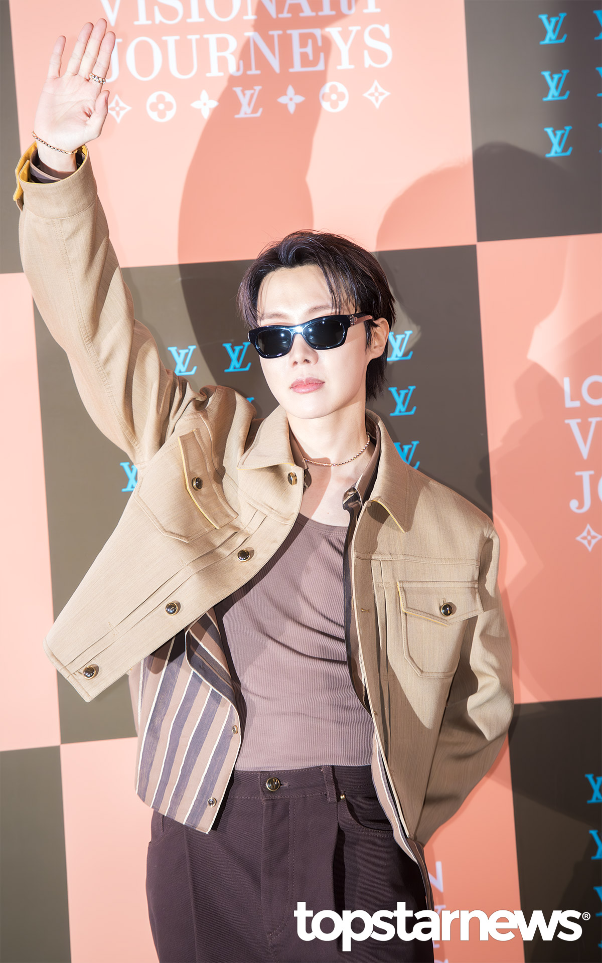 “Bầu trời” sao của Louis Vuitton quá đỉnh: Tụ hết Lisa, Jeon Ji Hyun, Gong Yoo, Shin Min Ah về một mối- Ảnh 3.