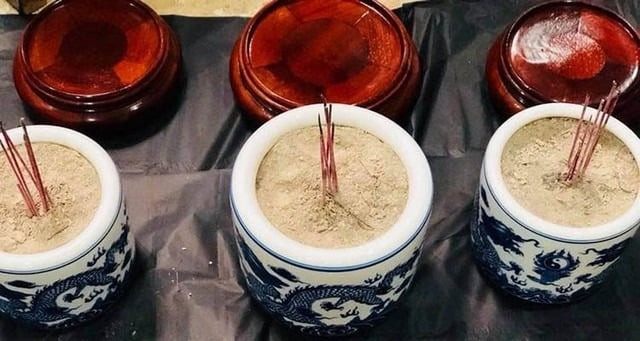 5 đại kỵ khi thắp hương- Ảnh 1. 5 đại kỵ khi thắp hương- Ảnh 1.