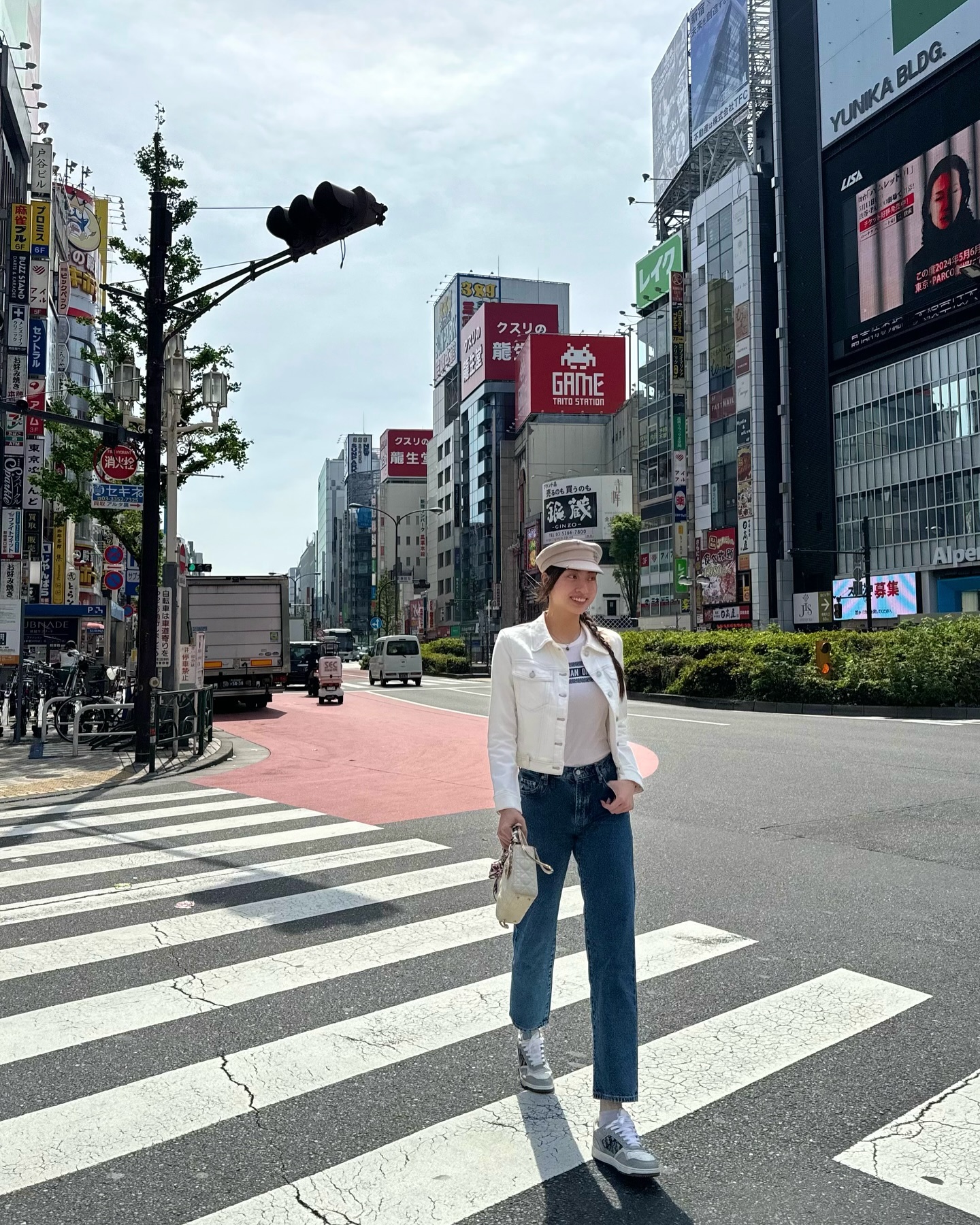 4 kiểu quần jeans đẹp trường tồn trong tủ đồ của mỹ nhân Việt: Vừa trẻ vừa sang, mặc quanh năm không thấy chán- Ảnh 3. 4 kiểu quần jeans đẹp trường tồn trong tủ đồ của mỹ nhân Việt: Vừa trẻ vừa sang, mặc quanh năm không thấy chán- Ảnh 3.