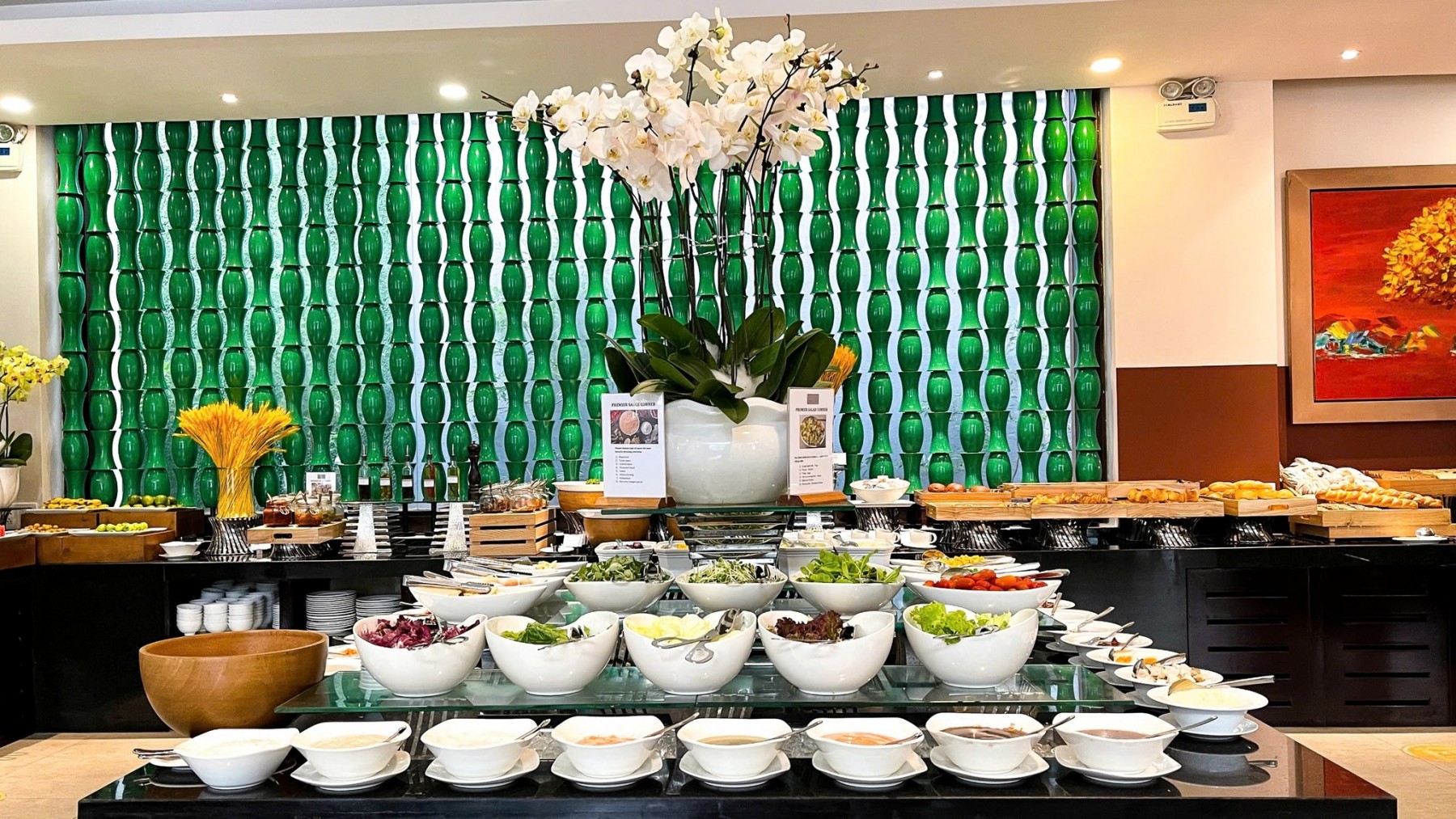 BTS chi 40 triệu chỉ để ngủ 1 đêm tại Đà Nẵng?- Ảnh 5. BTS chi 40 triệu chỉ để ngủ 1 đêm tại Đà Nẵng?- Ảnh 5.