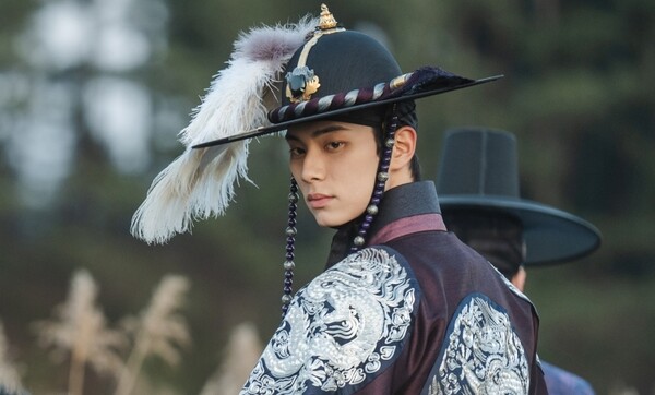 Tại sao phim Hàn hay đỉnh thế này chỉ có 12 tập: Cặp chính đẹp đôi tuyệt đối, ơn trời vì sẽ có phần 2- Ảnh 3. Tại sao phim Hàn hay đỉnh thế này chỉ có 12 tập: Cặp chính đẹp đôi tuyệt đối, ơn trời vì sẽ có phần 2- Ảnh 3.