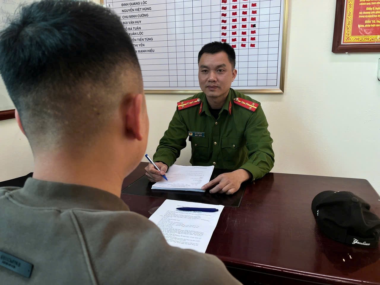 Công an cảnh báo thủ đoạn lừa đảo mới cực nguy hiểm nhắm vào người gửi tiền tiết kiệm- Ảnh 1.