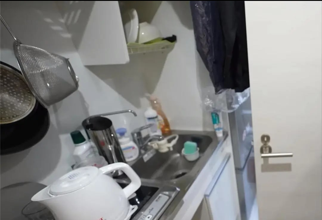 Căn phòng 8m² gây sốc giữa Hồng Kông, nhỏ như hộp diêm nhưng chủ nhân khẳng định: Không muốn xa rời- Ảnh 7.