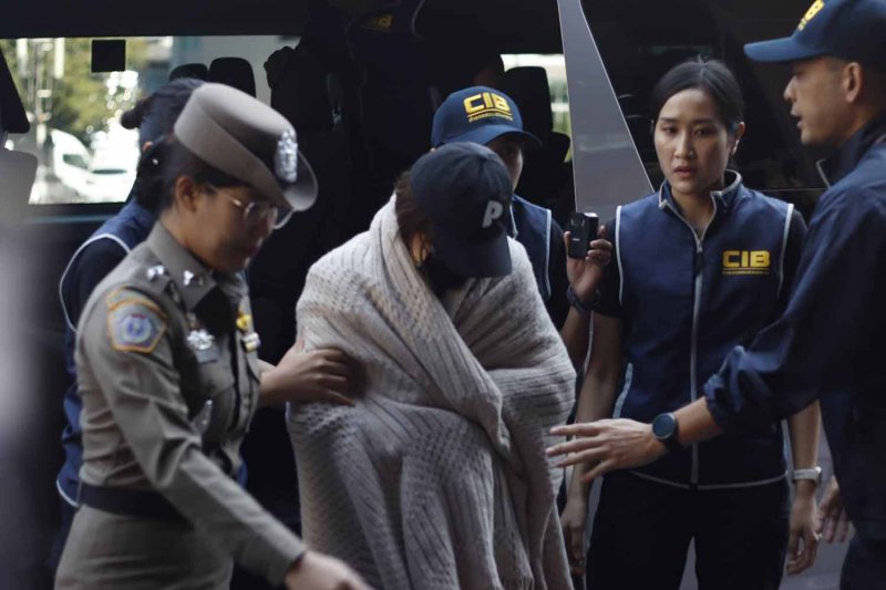 Bắt giữ nữ diễn viên kiêm người mẫu nổi tiếng, tạm giữ 8,2 tỷ đồng- Ảnh 1. Bắt giữ nữ diễn viên kiêm người mẫu nổi tiếng, tạm giữ 8,2 tỷ đồng- Ảnh 1.