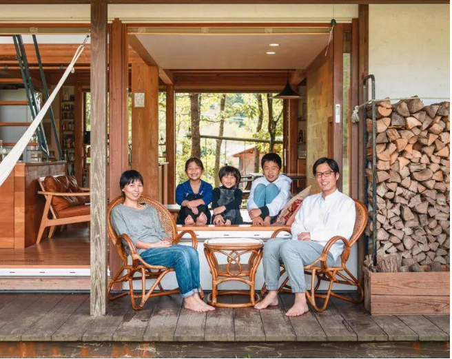 Bỏ phố về quê để "chạm vào thiên nhiên", gia đình 5 người quây quần trong căn nhà 94 m²: Thứ cần nhất là cảm giác hạnh phúc- Ảnh 8.