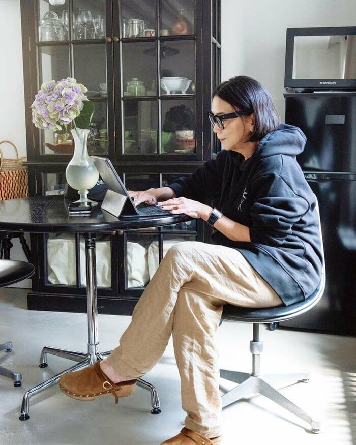 55 tuổi trở đi: Đừng mua 7 thứ này nếu không muốn tuổi già “đốt tiền oan”- Ảnh 3. 55 tuổi trở đi: Đừng mua 7 thứ này nếu không muốn tuổi già “đốt tiền oan”- Ảnh 3.