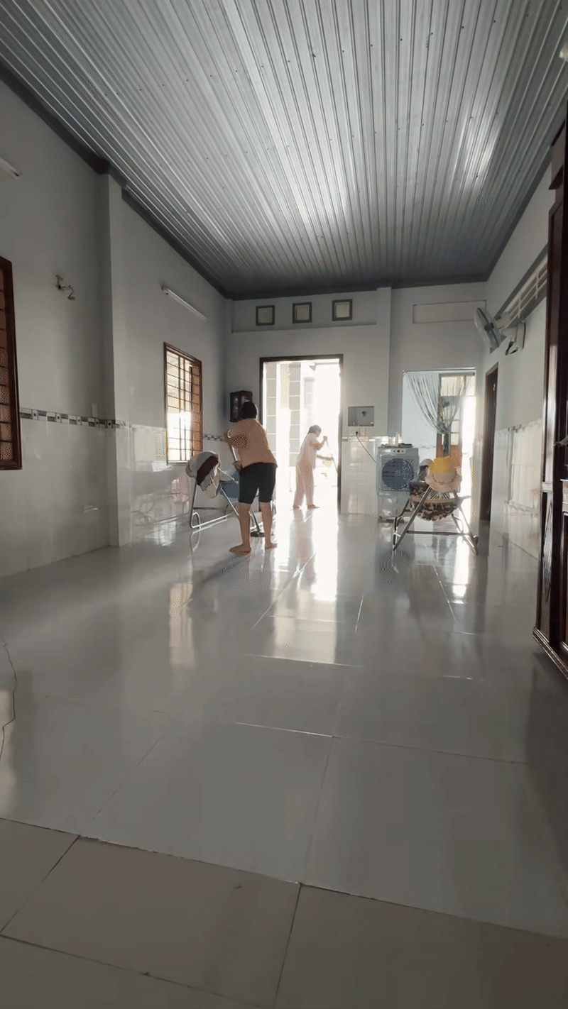 Một cô gái ở miền Tây lau nhà, ngàn người vào góp ý - Ảnh 1.