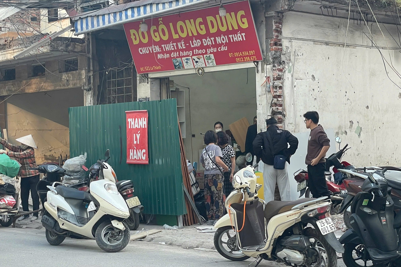 Người dân bám trụ, kinh doanh giữa dự án đường “đắt nhất hành tinh”- Ảnh 8.