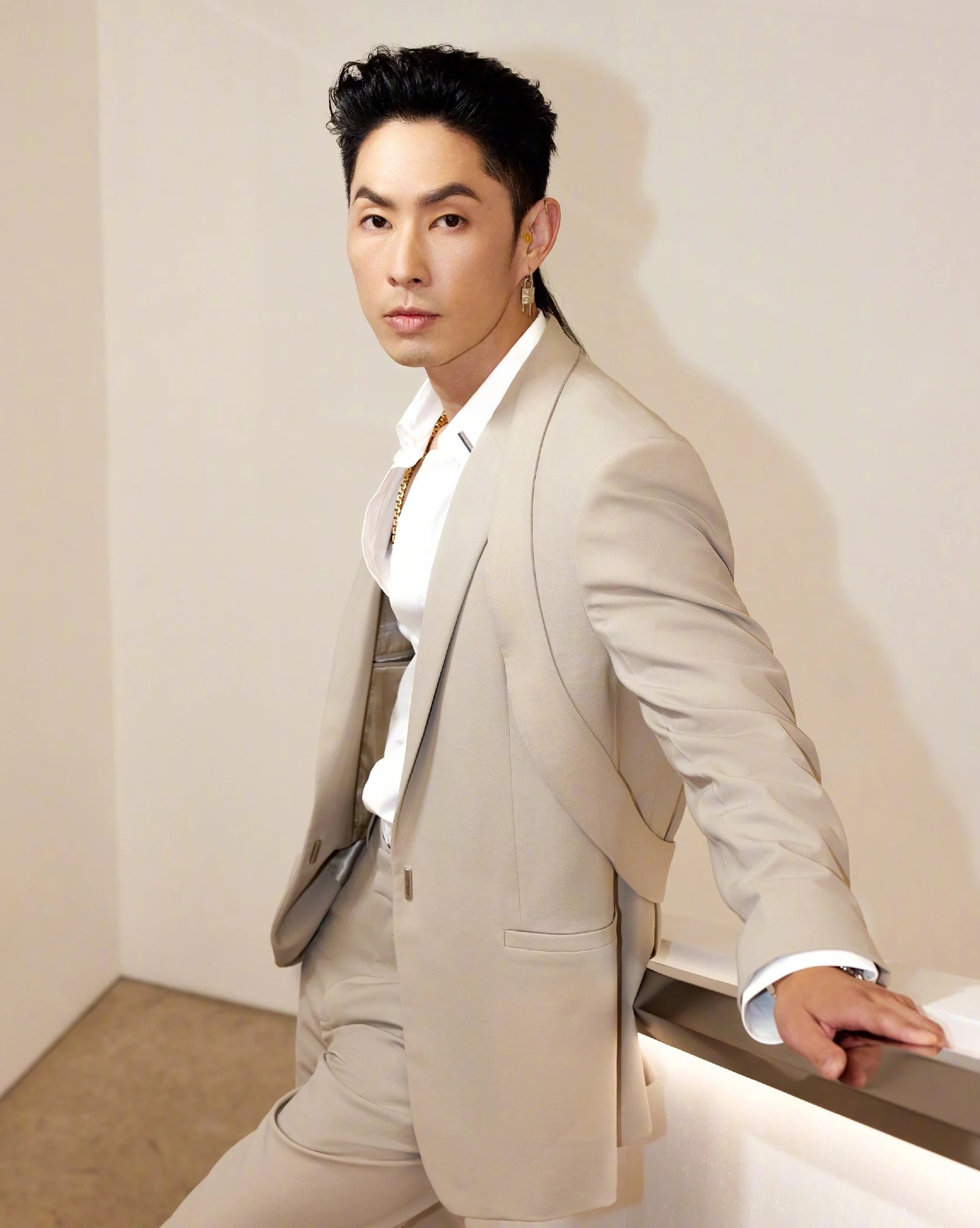 Vẻ ngoài gầy rộc, mặt hóp trơ xương đến khó tin của tài tử F4 Vườn Sao Băng- Ảnh 4. Vẻ ngoài gầy rộc, mặt hóp trơ xương đến khó tin của tài tử F4 Vườn Sao Băng- Ảnh 4.