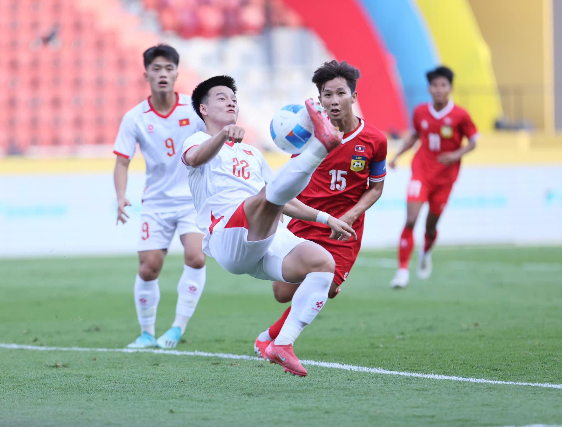 HLV Kim Sang-sik: “Bàn thua trước Lào khiến U22 Việt Nam bị tâm lý”- Ảnh 1. HLV Kim Sang-sik: “Bàn thua trước Lào khiến U22 Việt Nam bị tâm lý”- Ảnh 1.