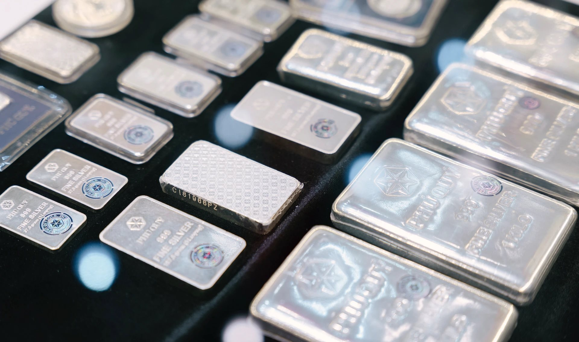 Giá bạc tăng vọt, liên tiếp lập đỉnh mới- Ảnh 1.