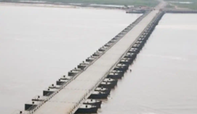 Thả lưới trên sông, người đàn ông run rẩy khi vớt trúng “trụ sắt gỉ” nặng 90kg, chuyên gia xem xong phán: “Đó là báu vật hơn 1.000 tỷ đồng”- Ảnh 2.