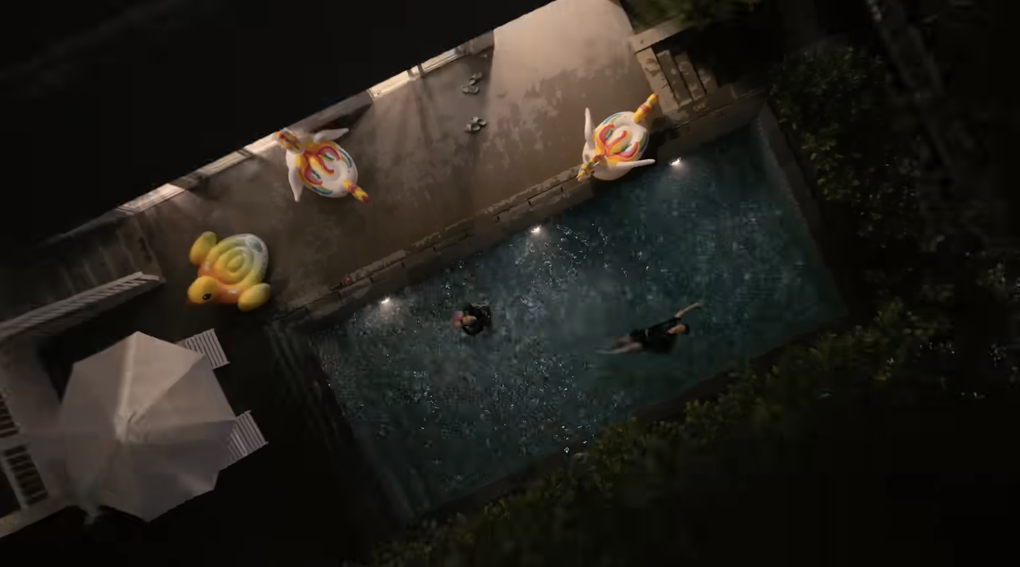 BTS chi 40 triệu chỉ để ngủ 1 đêm tại Đà Nẵng?- Ảnh 2. BTS chi 40 triệu chỉ để ngủ 1 đêm tại Đà Nẵng?- Ảnh 2.