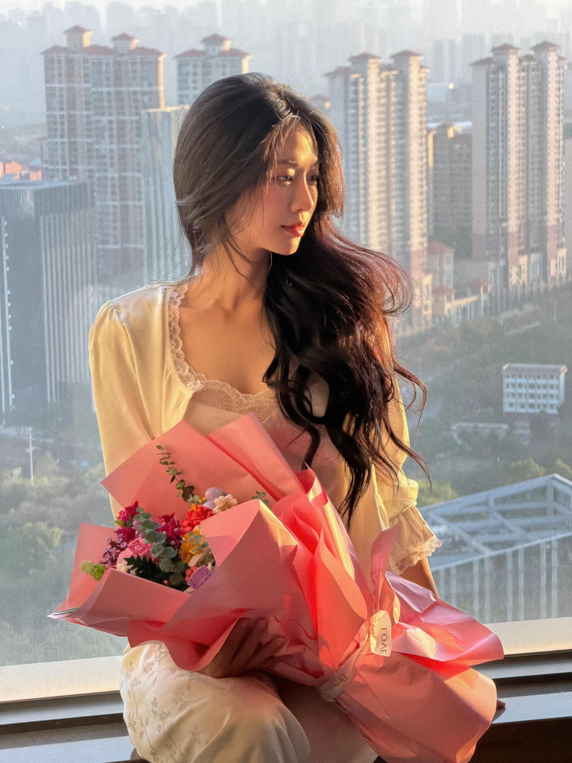 Tài sản ở tuổi 30 của TikToker Việt đóng phim Trung Quốc- Ảnh 1.