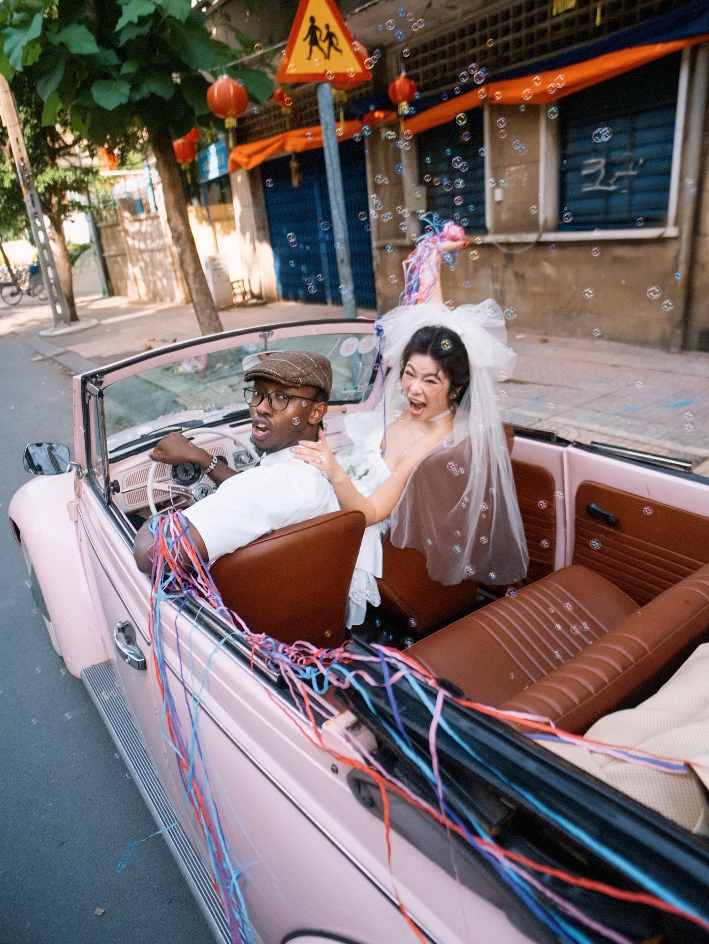 Bộ ảnh cưới cô dâu Việt và chú rể châu Phi viral nhất lúc này- Ảnh 8. Bộ ảnh cưới cô dâu Việt và chú rể châu Phi viral nhất lúc này- Ảnh 8.