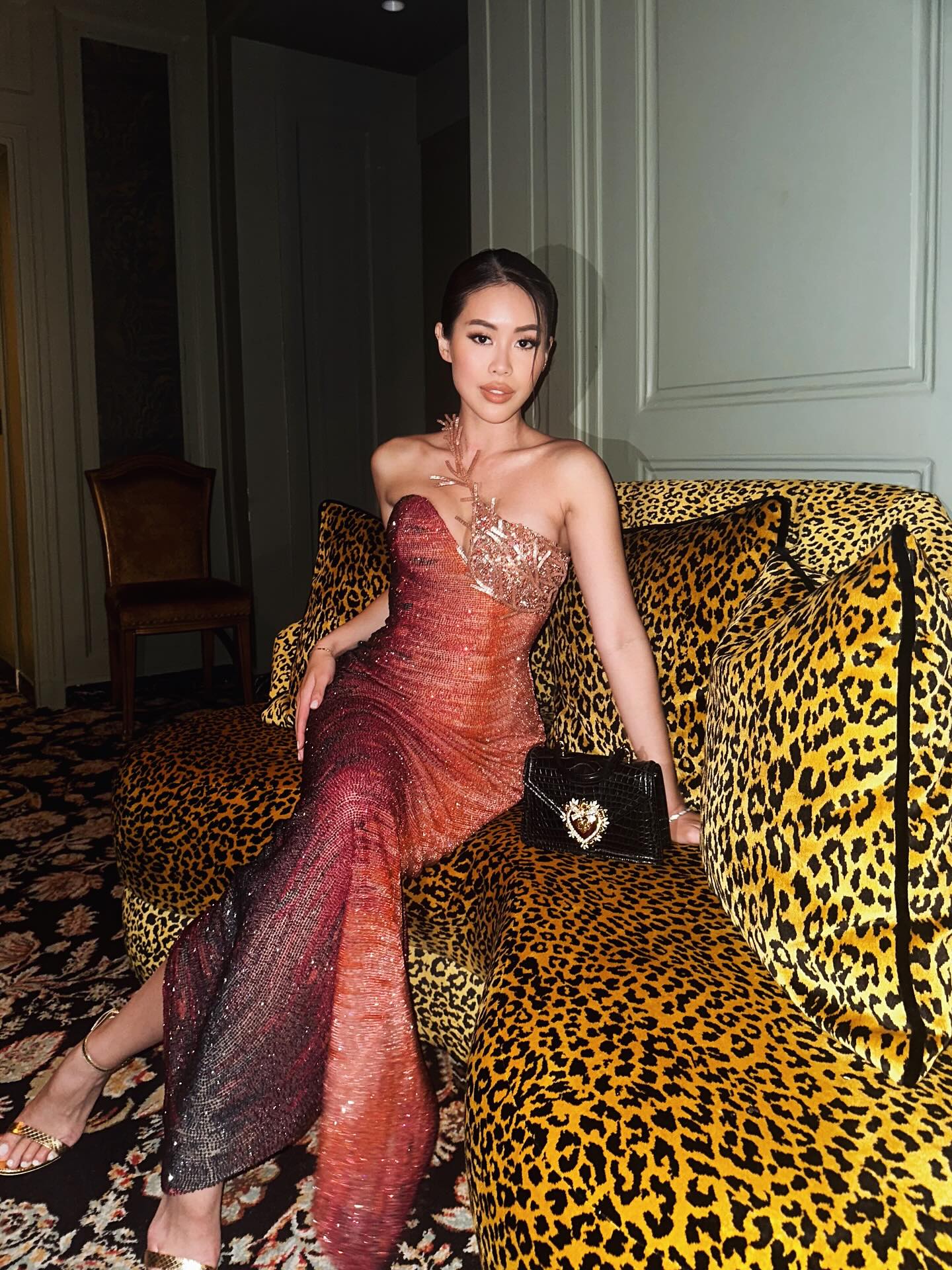 Sự thật về cuộc sống của con gái tỷ phú Johnathan Hạnh Nguyễn- Ảnh 3.