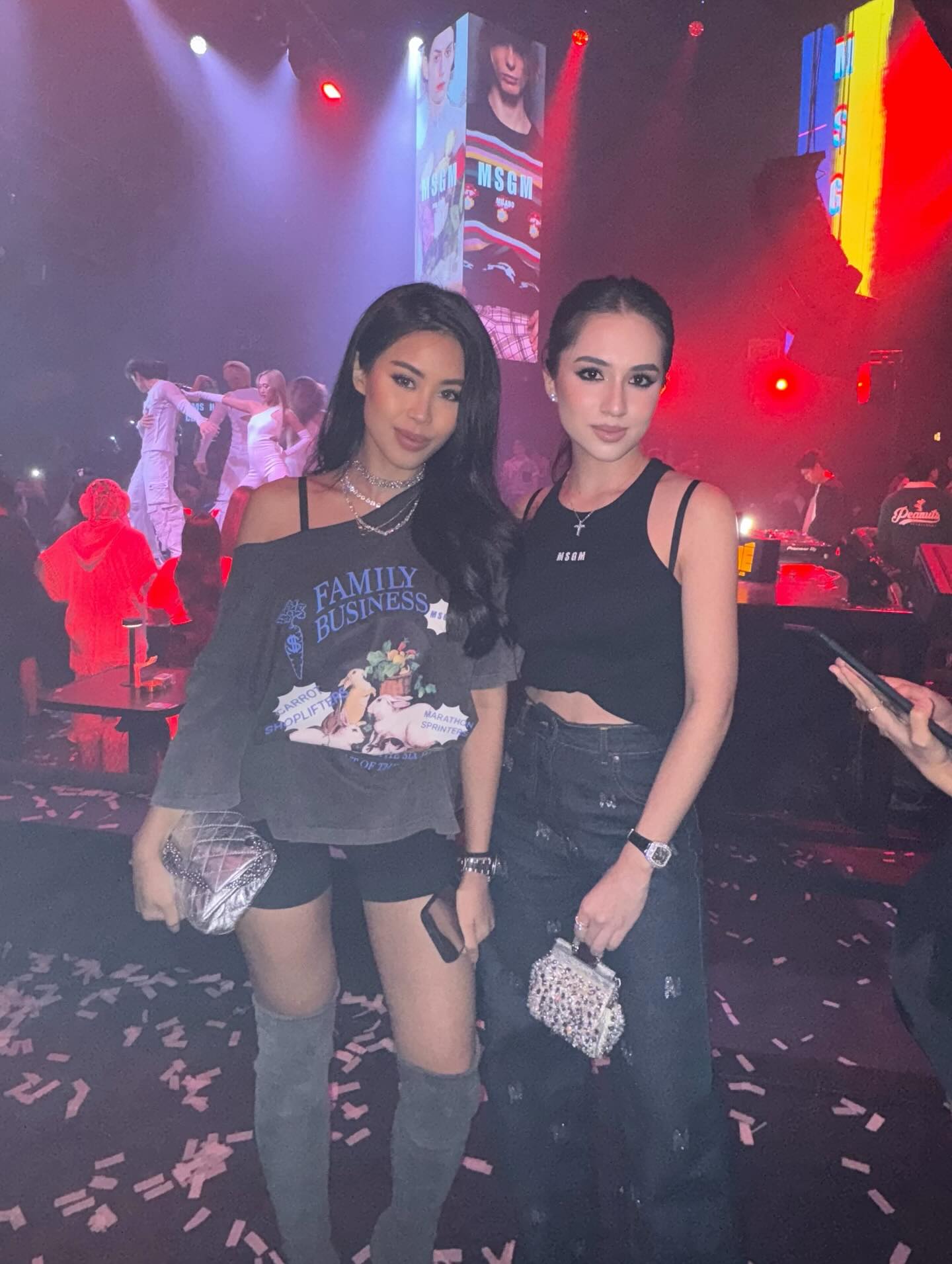 Đội hình đi ăn cưới sang nhất Việt Nam của các con tỷ phú Johnathan Hạnh Nguyễn- Ảnh 8. Đội hình đi ăn cưới sang nhất Việt Nam của các con tỷ phú Johnathan Hạnh Nguyễn- Ảnh 8.