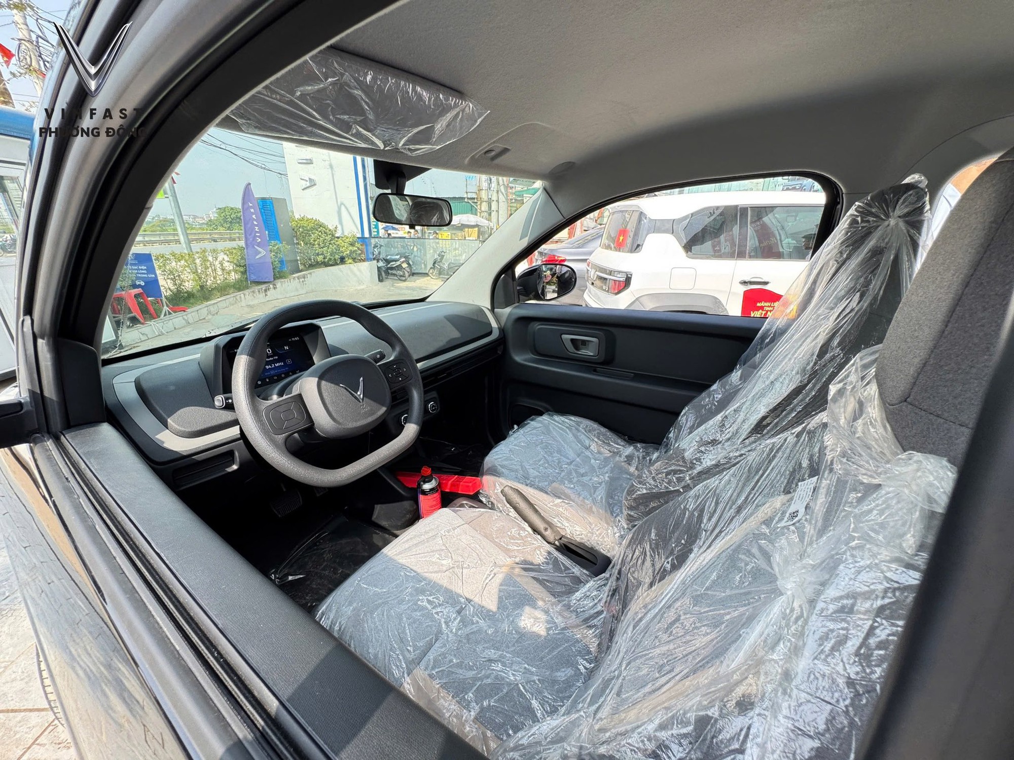 VinFast Minio Green về đại lý: Sẵn sàng giao khách ngay tháng này, chạy 210km/sạc, nhiều chi tiết như VF 3- Ảnh 11.