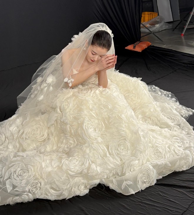 Kim Yoo Jung cưới lần nào gây bão mạng lần đó- Ảnh 3.