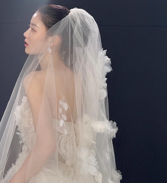 Kim Yoo Jung cưới lần nào gây bão mạng lần đó- Ảnh 6.