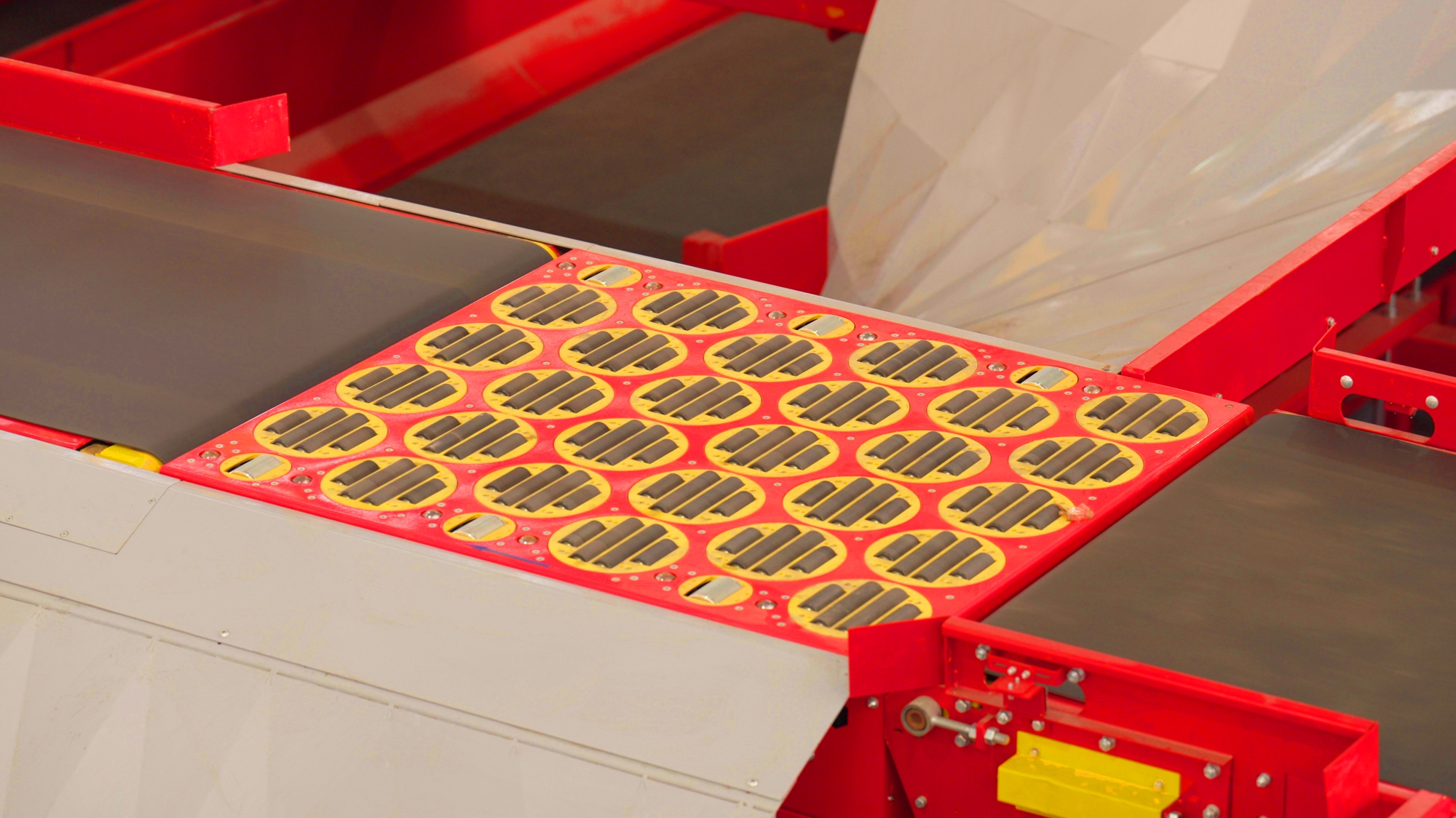 Chạm 2025: H&agrave;nh tr&igrave;nh xuy&ecirc;n Việt của những chuyến xe đ&aacute;ng tin cậy- Ảnh 10.