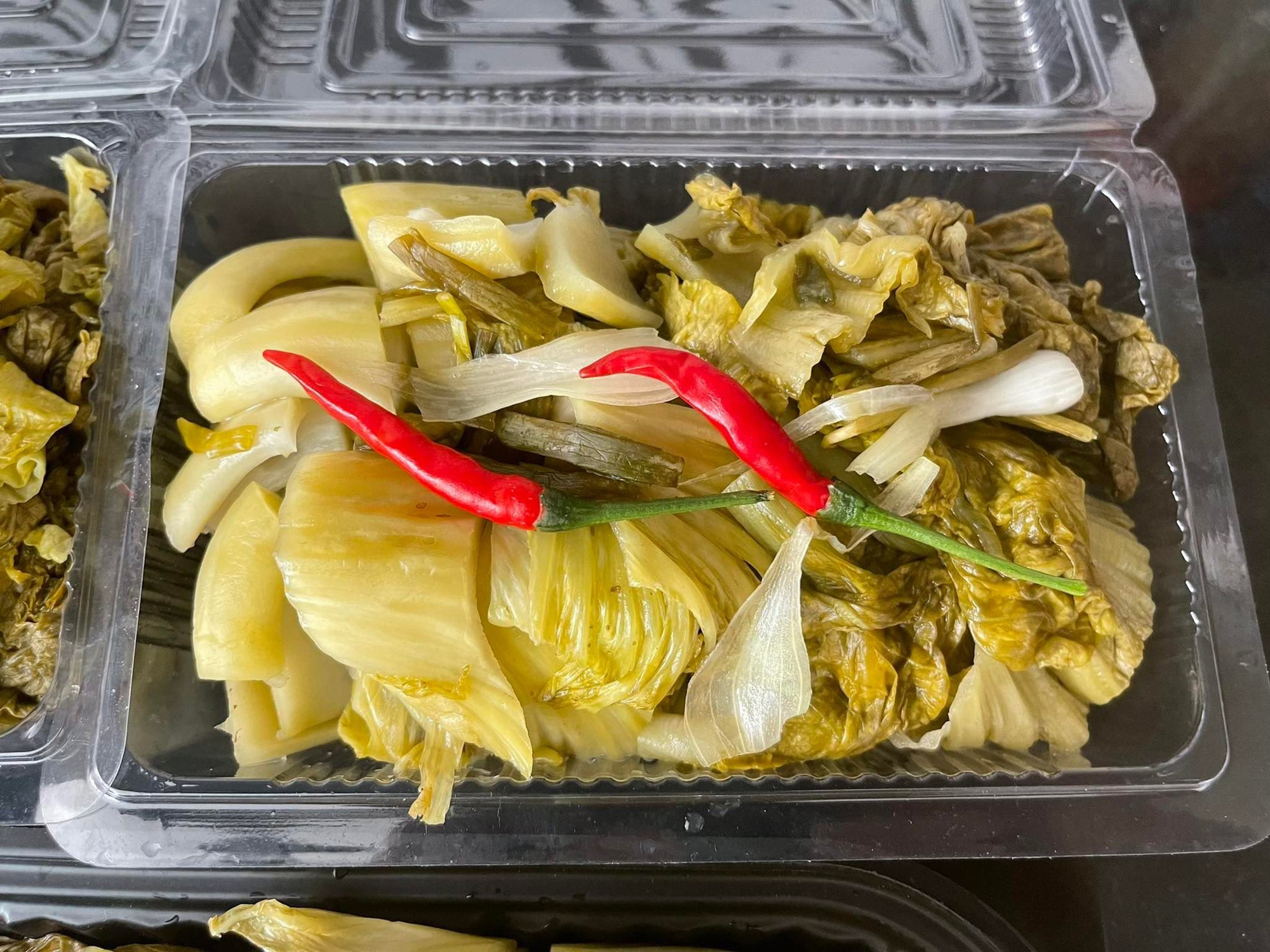 Chuyên gia tiết lộ 4 QUY TẮC VÀNG khi ăn dưa muối để ngon miệng, khỏe thân, ung thư không dám "bén mảng"- Ảnh 1. Chuyên gia tiết lộ 4 QUY TẮC VÀNG khi ăn dưa muối để ngon miệng, khỏe thân, ung thư không dám "bén mảng"- Ảnh 1.