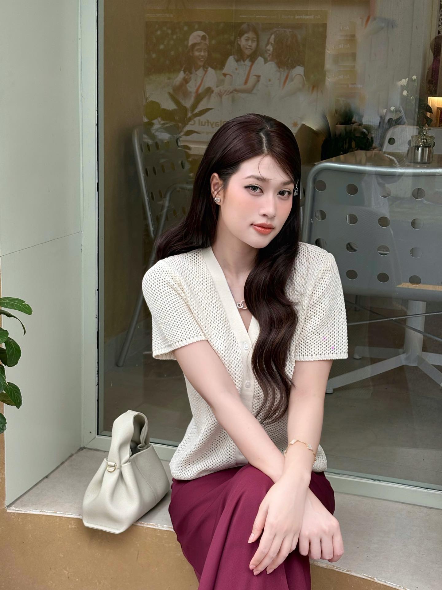 Style đối lập của Kỳ Duyên và Thiên Ân: Người cá tính, người mê diện váy điệu hết mức- Ảnh 8. Style đối lập của Kỳ Duyên và Thiên Ân: Người cá tính, người mê diện váy điệu hết mức- Ảnh 8.