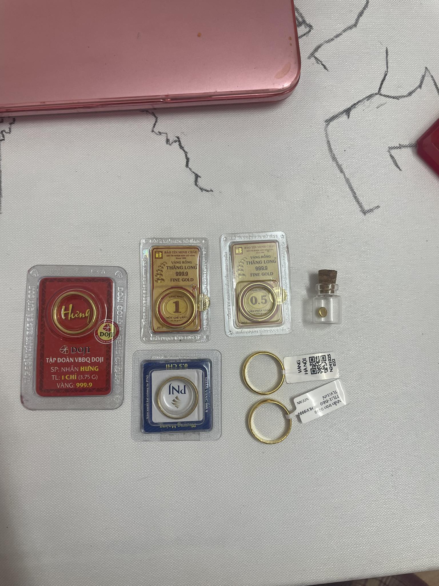 C&aacute;ch người ham mua v&agrave;ng tổng kết 2025- Ảnh 3.