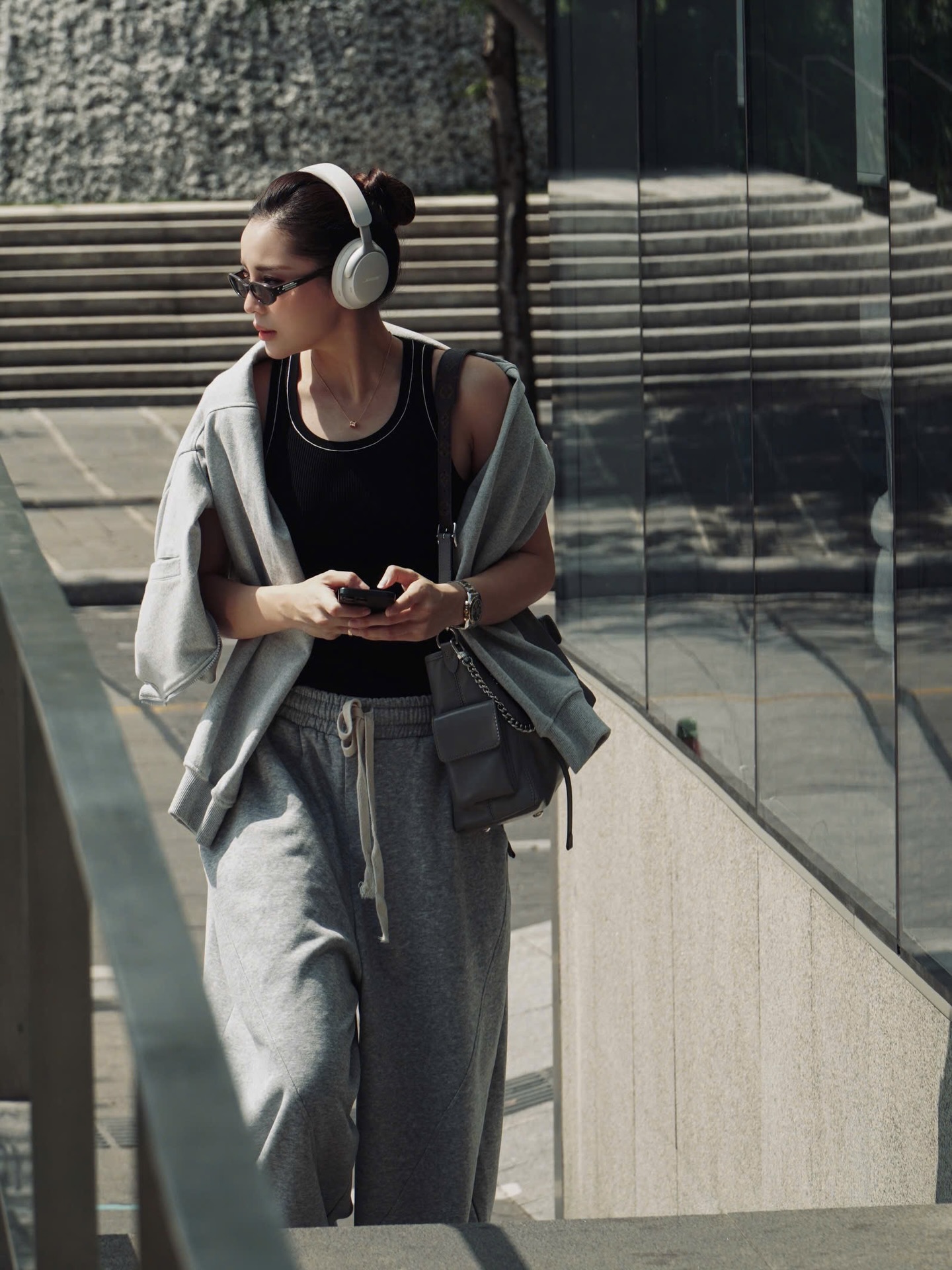 Style đối lập của Kỳ Duyên và Thiên Ân: Người cá tính, người mê diện váy điệu hết mức- Ảnh 6. Style đối lập của Kỳ Duyên và Thiên Ân: Người cá tính, người mê diện váy điệu hết mức- Ảnh 6.