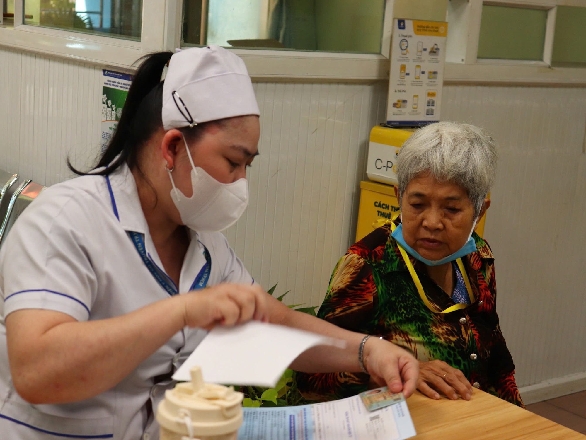 Hỗ trợ 100% mức đ&oacute;ng BHYT cho 7 đối tượng từ 1-1-2026 tại TPHCM- Ảnh 1.