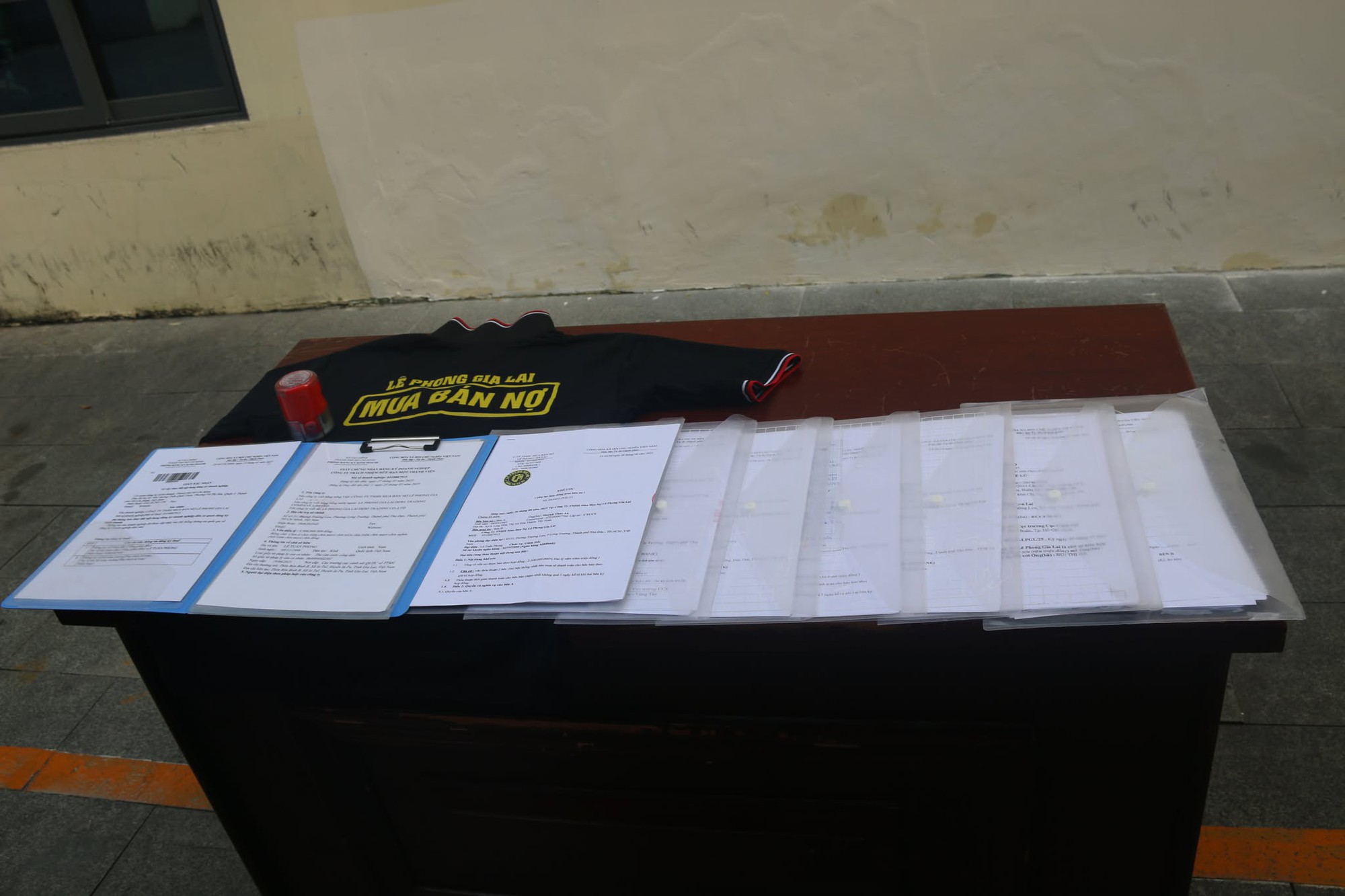 Mở rộng điều tra vụ “Được Đất Bắc”: Khởi tố Nguyễn Trung Đức, Lê Tuấn Phong và Đỗ Văn Hoàng- Ảnh 4. Mở rộng điều tra vụ “Được Đất Bắc”: Khởi tố Nguyễn Trung Đức, Lê Tuấn Phong và Đỗ Văn Hoàng- Ảnh 4.