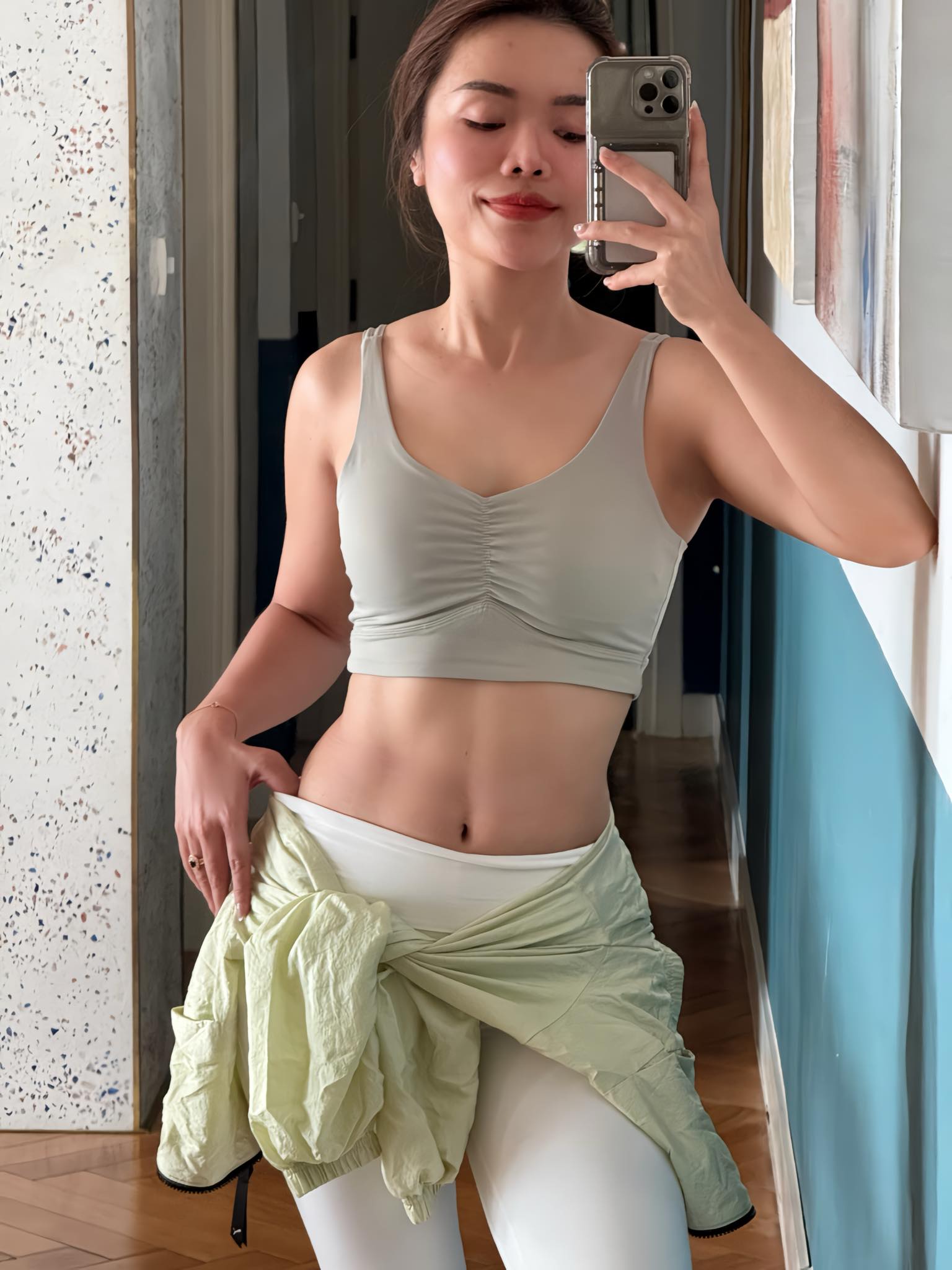 Kh&ocirc;ng cần phẫu thuật thẩm mỹ, mẹ 1 con vẫn đổi d&aacute;ng từ V&Acirc;M sang THON LEAN chỉ sau 1 năm, sẵn s&agrave;ng 