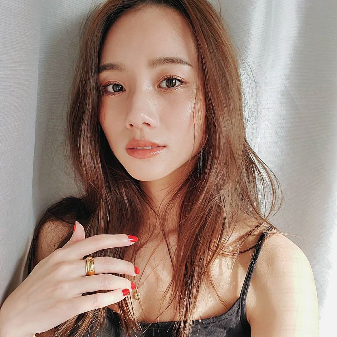 5 mẹo giúp nàng sở hữu làn da mochi, căng mọng collagen đón Tết: Làm xong đẹp liền, không sợ xuống sắc!- Ảnh 3. 5 mẹo giúp nàng sở hữu làn da mochi, căng mọng collagen đón Tết: Làm xong đẹp liền, không sợ xuống sắc!- Ảnh 3.