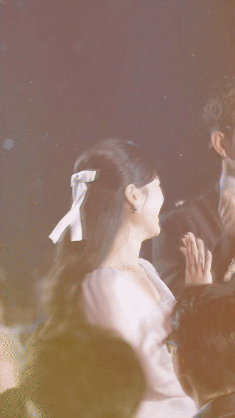 L&acirc;m Vỹ Dạ lại trẻ măng, đ&ocirc;i ch&acirc;n ho&aacute; ra cũng thuộc h&agrave;ng cực phẩm!- Ảnh 4.