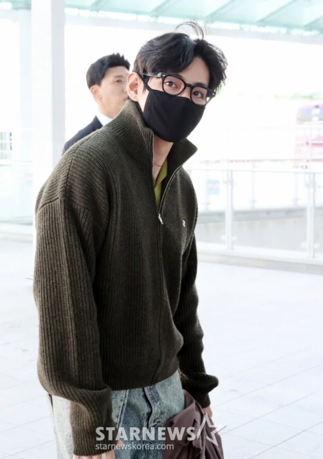 Nam thần đẹp nhất thế giới tự đăng ảnh hẹn h&ograve; Jennie (BLACKPINK), &ldquo;nửa k&iacute;n nửa hở&rdquo; khiến MXH nổ tung?- Ảnh 7.