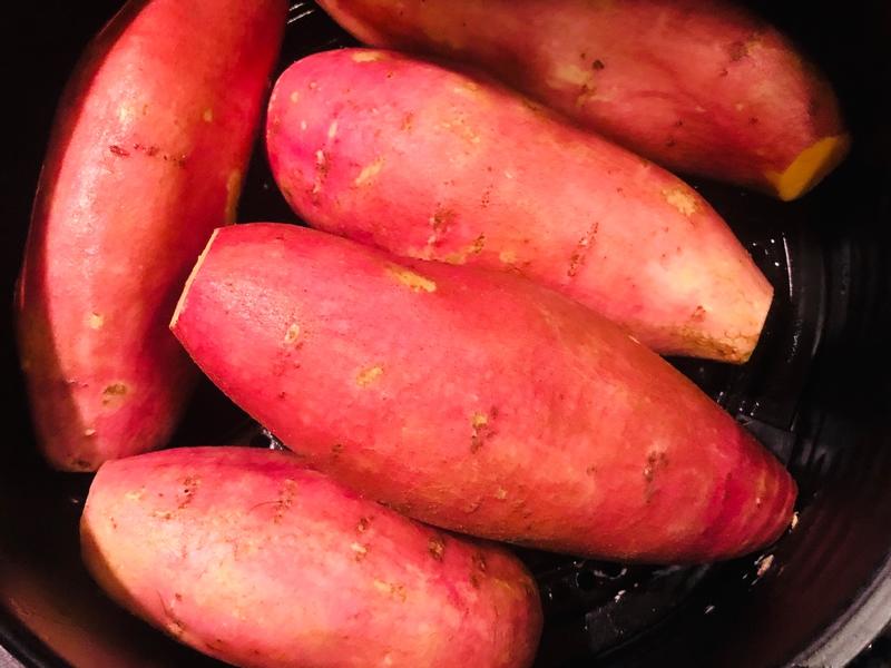 Ngo&agrave;i nướng th&igrave; c&oacute; 4 c&aacute;ch chế biến khoai lang ngon v&agrave; độc đ&aacute;o: L&agrave;m si&ecirc;u nhanh c&oacute; thể d&ugrave;ng ăn s&aacute;ng, trưa hoặc bữa xế- Ảnh 1.