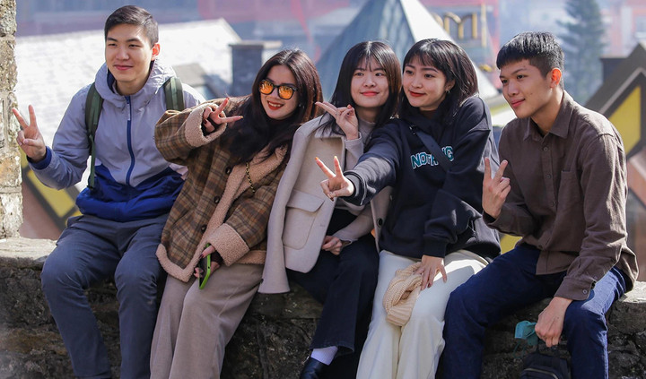 Miền Bắc li&ecirc;n tiếp đ&oacute;n kh&ocirc;ng kh&iacute; lạnh dịp đầu năm mới, H&agrave; Nội thấp nhất 11&deg;C- Ảnh 1.