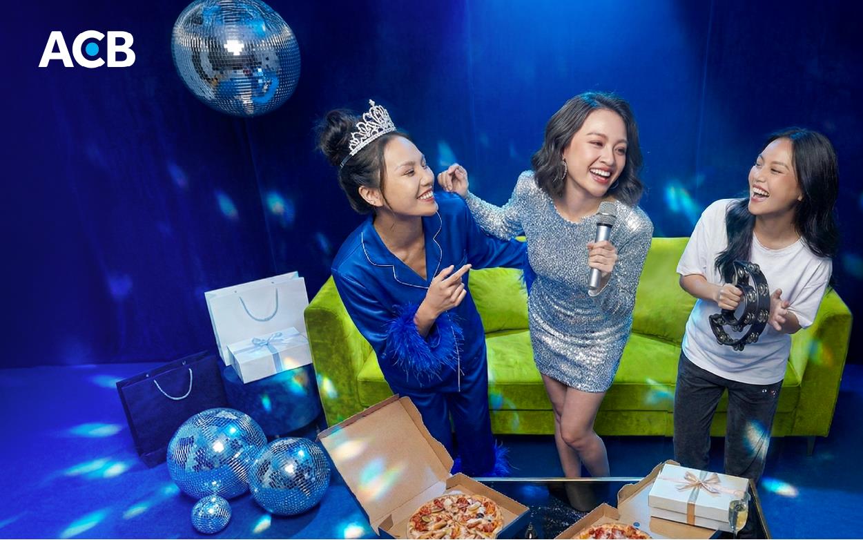 Phố l&ecirc;n đ&egrave;n, tủ đồ l&ecirc;n đời, c&ograve;n deal hời để ACB lo- Ảnh 1.