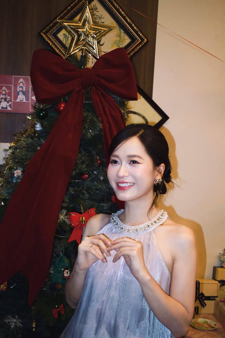 L&acirc;m Vỹ Dạ lại trẻ măng, đ&ocirc;i ch&acirc;n ho&aacute; ra cũng thuộc h&agrave;ng cực phẩm!- Ảnh 11.