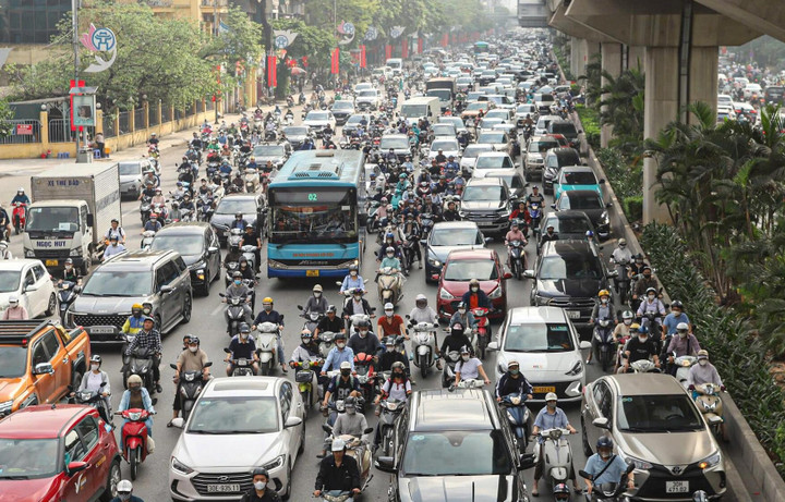 H&agrave; Nội ph&acirc;n luồng giao th&ocirc;ng qua c&aacute;c cửa ng&otilde; dịp Tết Dương lịch, Tết Nguy&ecirc;n đ&aacute;n- Ảnh 1.