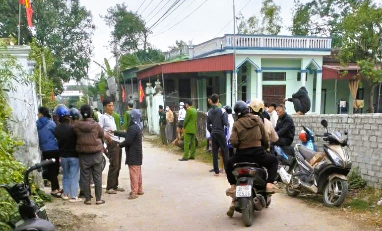 Thảm &aacute;n chồng ch&eacute;m chết vợ, một b&eacute; trai 2 tuổi rồi v&agrave;o bệnh viện nhảy lầu tự tử- Ảnh 1.