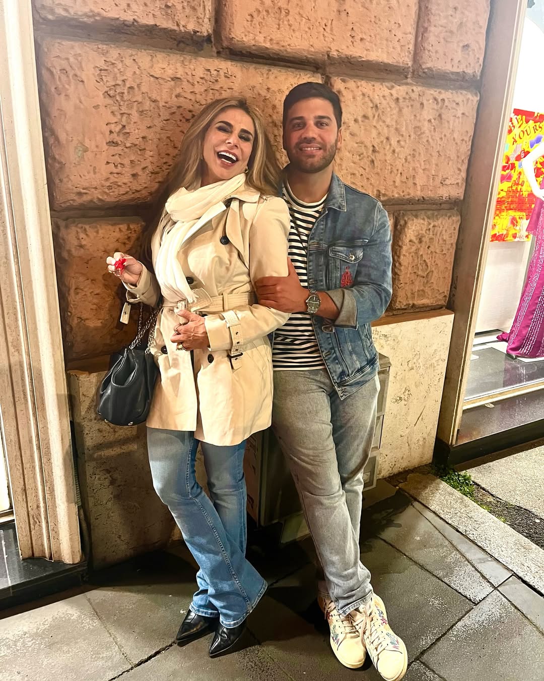 V&oacute;c d&aacute;ng g&acirc;y ngỡ ng&agrave;ng n&agrave;y thuộc về một b&agrave; ngoại 55 tuổi: B&iacute; quyết giữ th&acirc;n h&igrave;nh khiến cả khiến mạng x&atilde; hội ch&uacute; &yacute;- Ảnh 3.