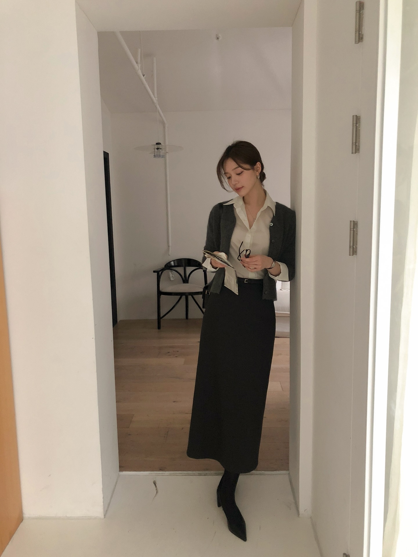 C&oacute; thể khẳng định đ&acirc;y l&agrave; mẫu ch&acirc;n v&aacute;y đ&aacute;ng sắm nhất 2026: Tinh tế v&agrave; t&ocirc;n d&aacute;ng, đẹp mọi ho&agrave;n cảnh- Ảnh 5.